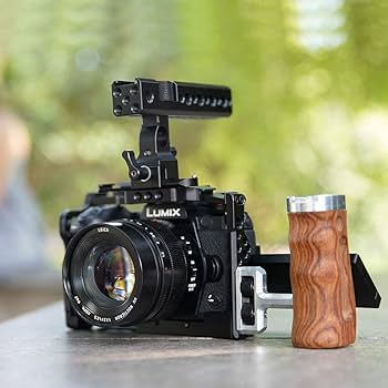 Panasonic LUMIX DC-GH5 + Smalling ケージ付き Panasonic LUMIX DC-GH5 + Smalling ケージ付き Amazon